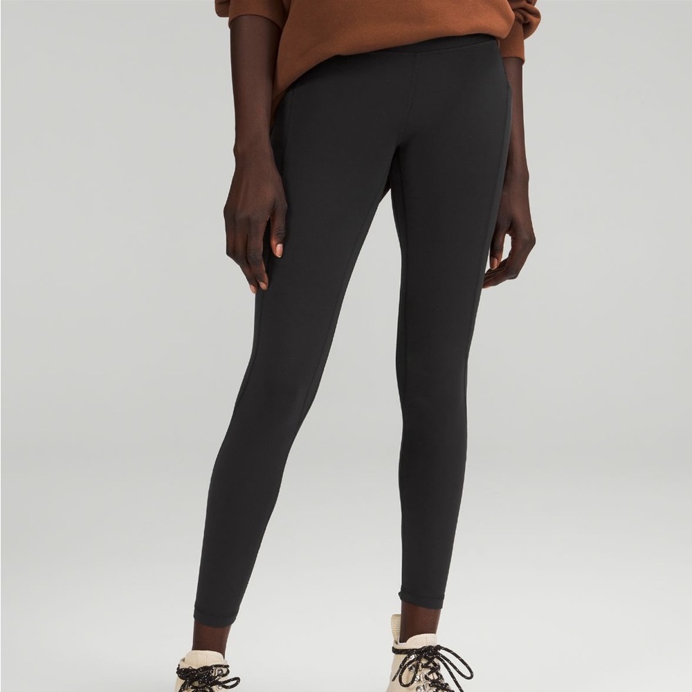 Lululemon’s Align HR Pant 25” *Pockets
